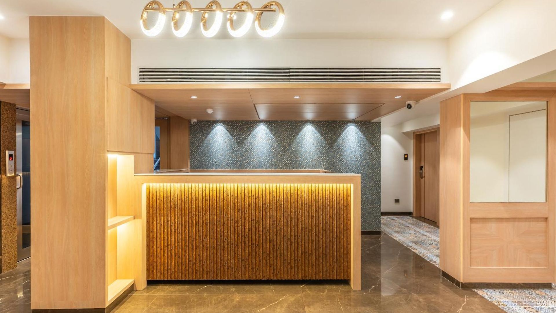 Supreme Comforts- International Airport T2 Hotel Mumbai