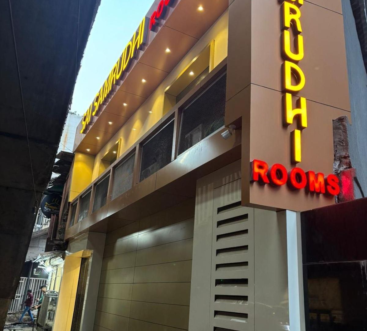Sai Samrudhi Western Express Highway Hotel 2*