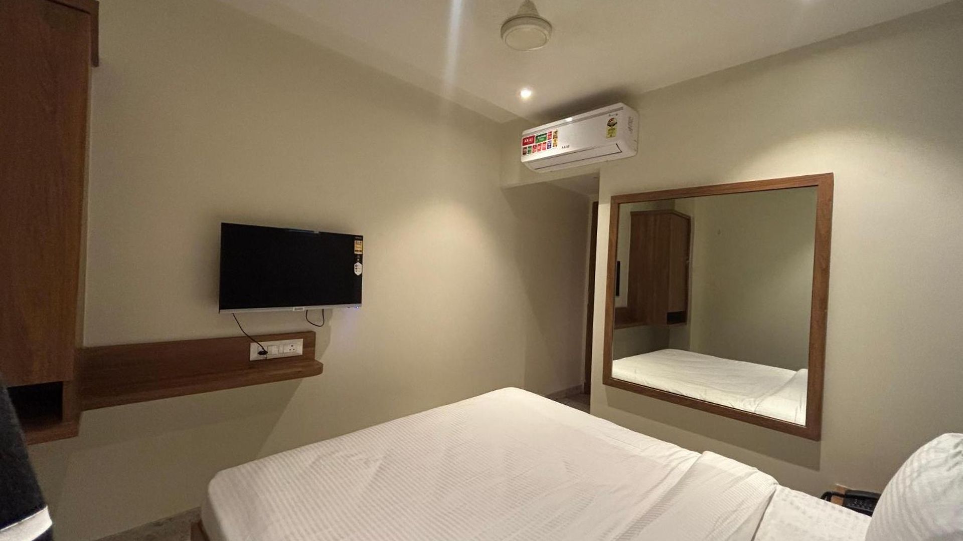 Sai Samrudhi Western Express Highway Hotel Mumbai
