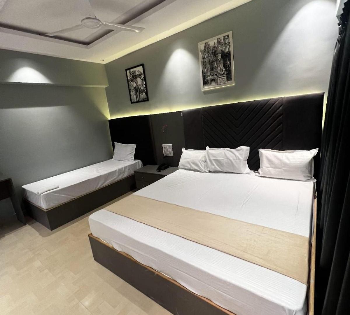 Dhanvantari Luxury Near Kokilaben Dhirubhai Ambani Hospital Hotel Mumbai