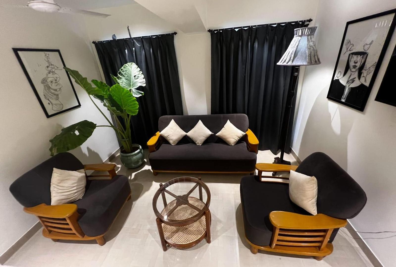 Dhanvantari Luxury Near Kokilaben Dhirubhai Ambani Hospital Hotel Mumbai