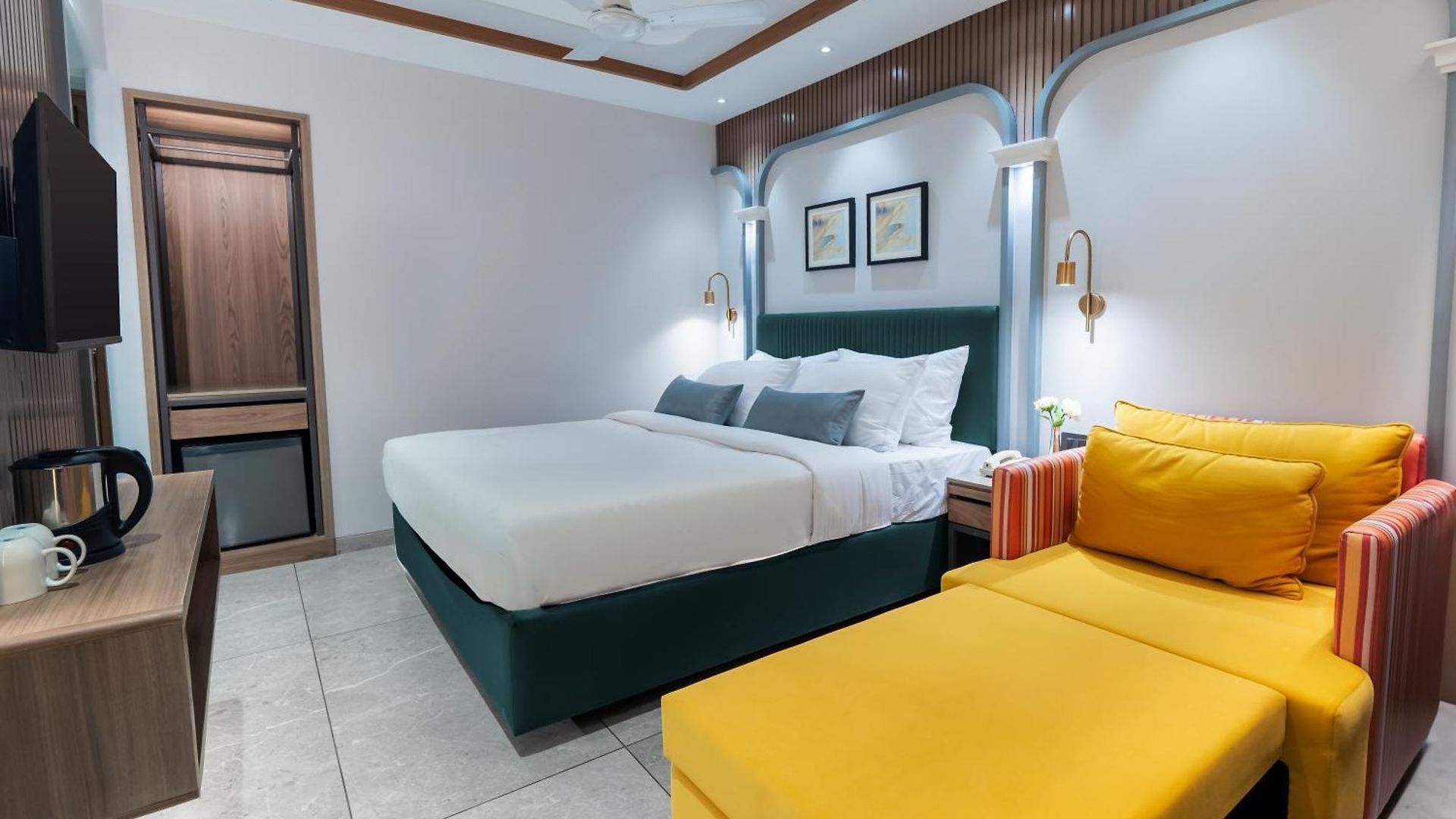 Ajanta Continental-mumbai Airport Hotel 3*