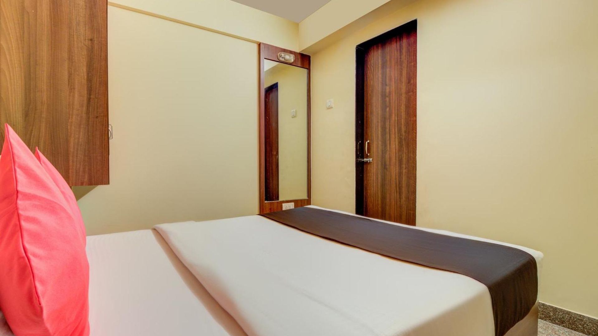 Collection O Jk Regency Hotel