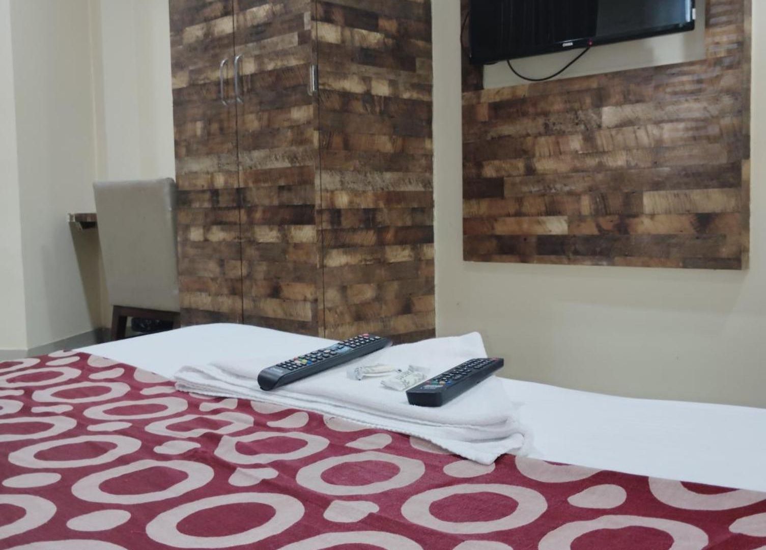 Hotel Golden Park Near Nesco *