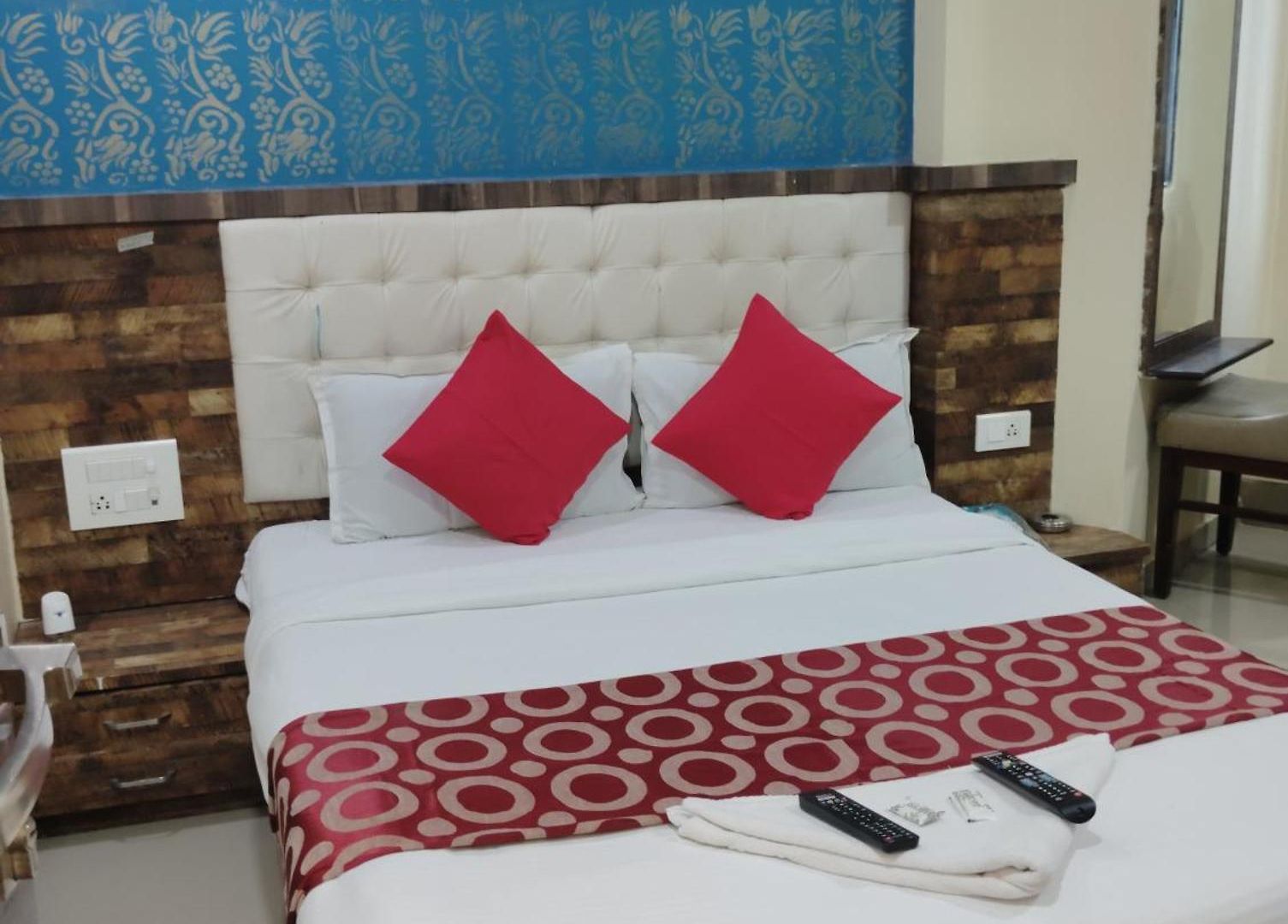 Hotel Golden Park Near Nesco