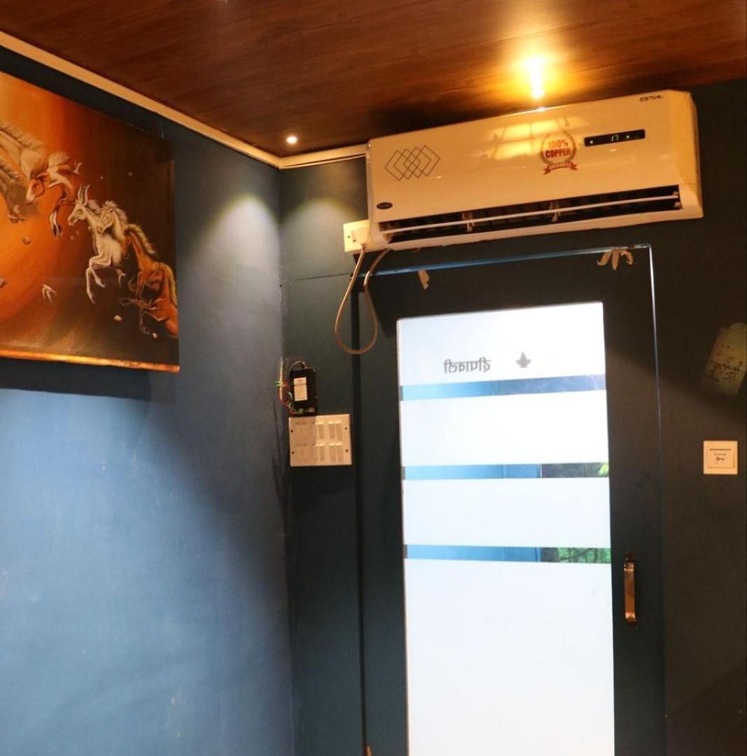 Hostel Sinhassan Juhu