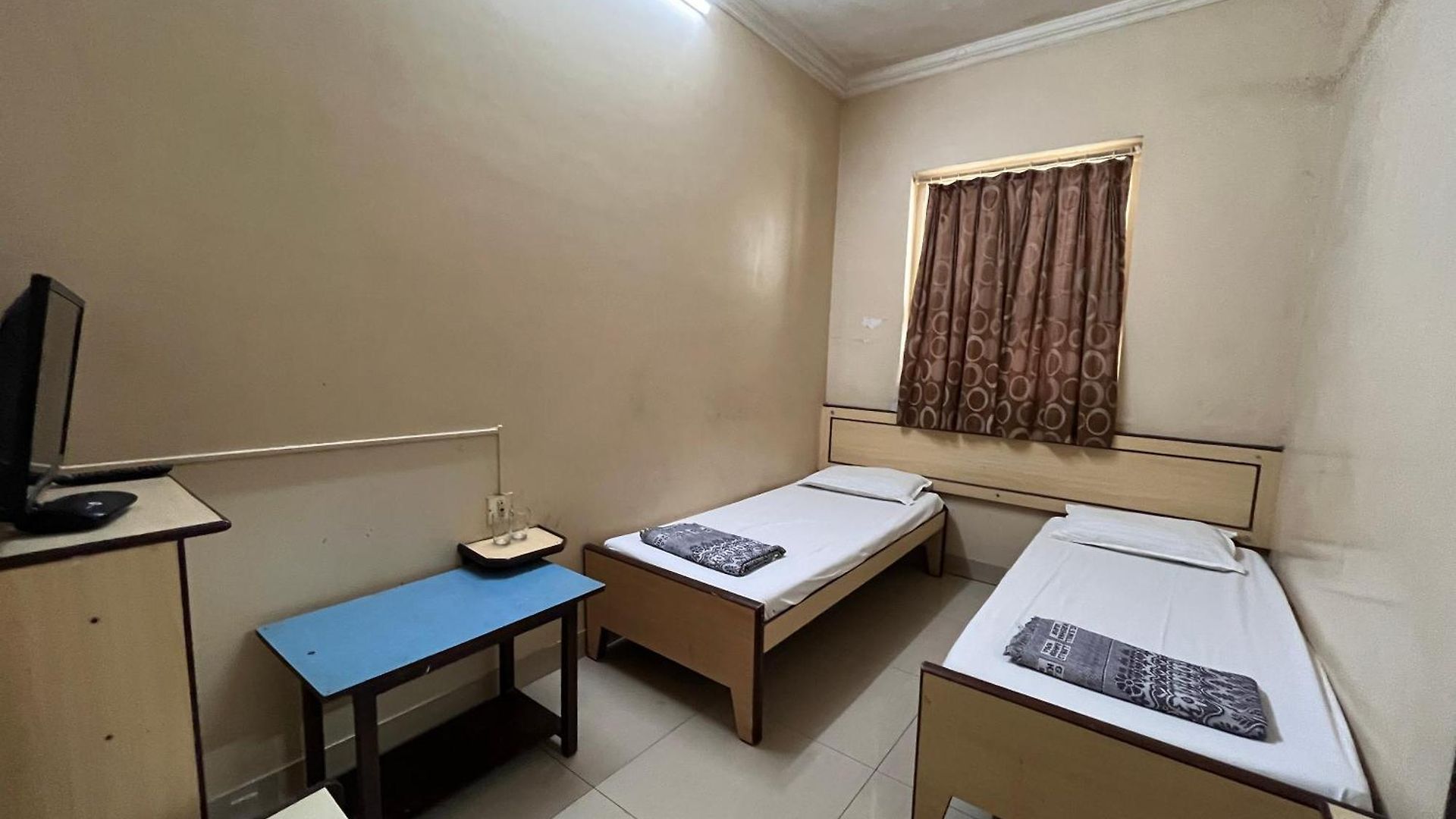 Hotel Milan *