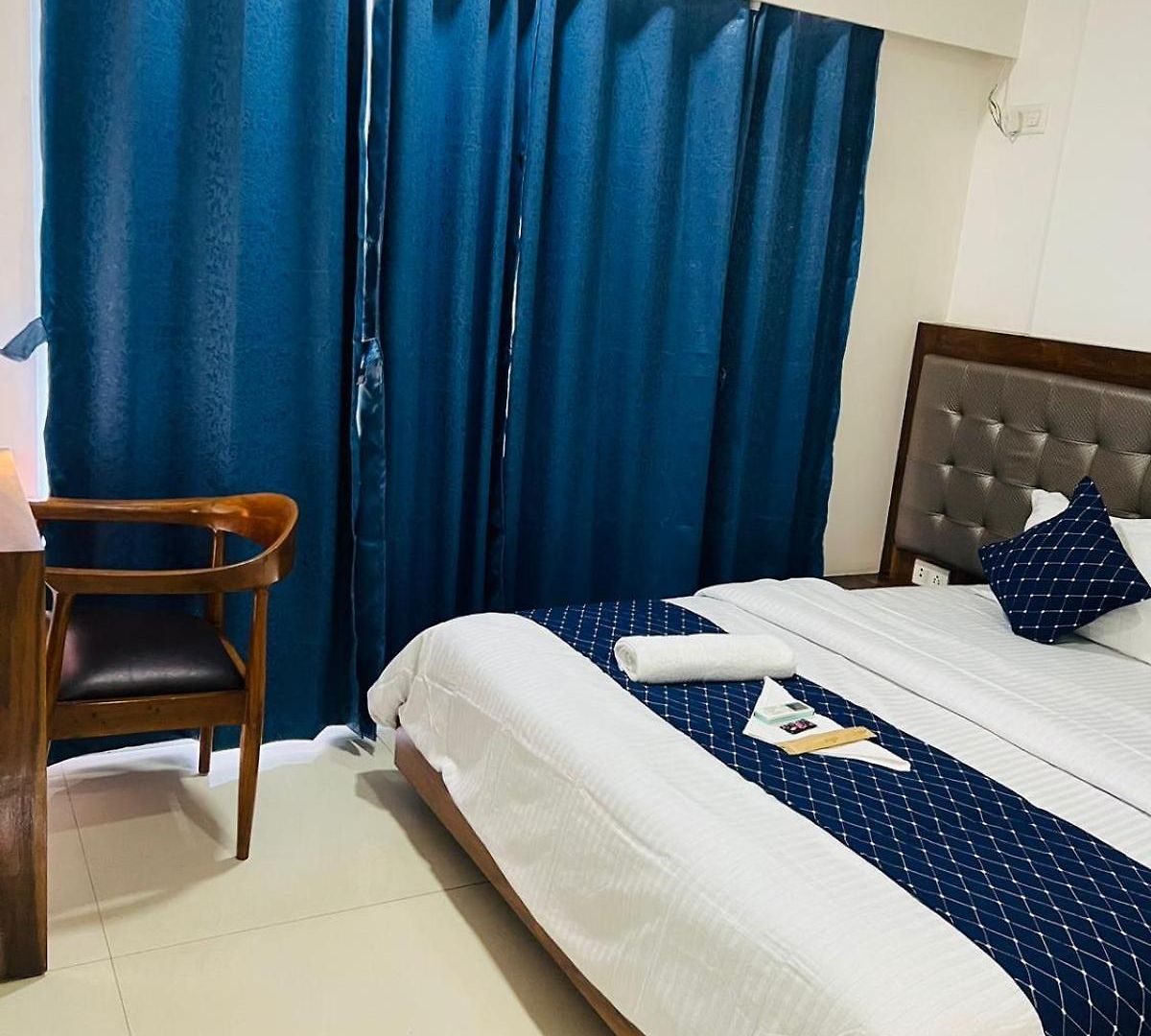 Luna Spaces- Blues Nr International Airport Guest house