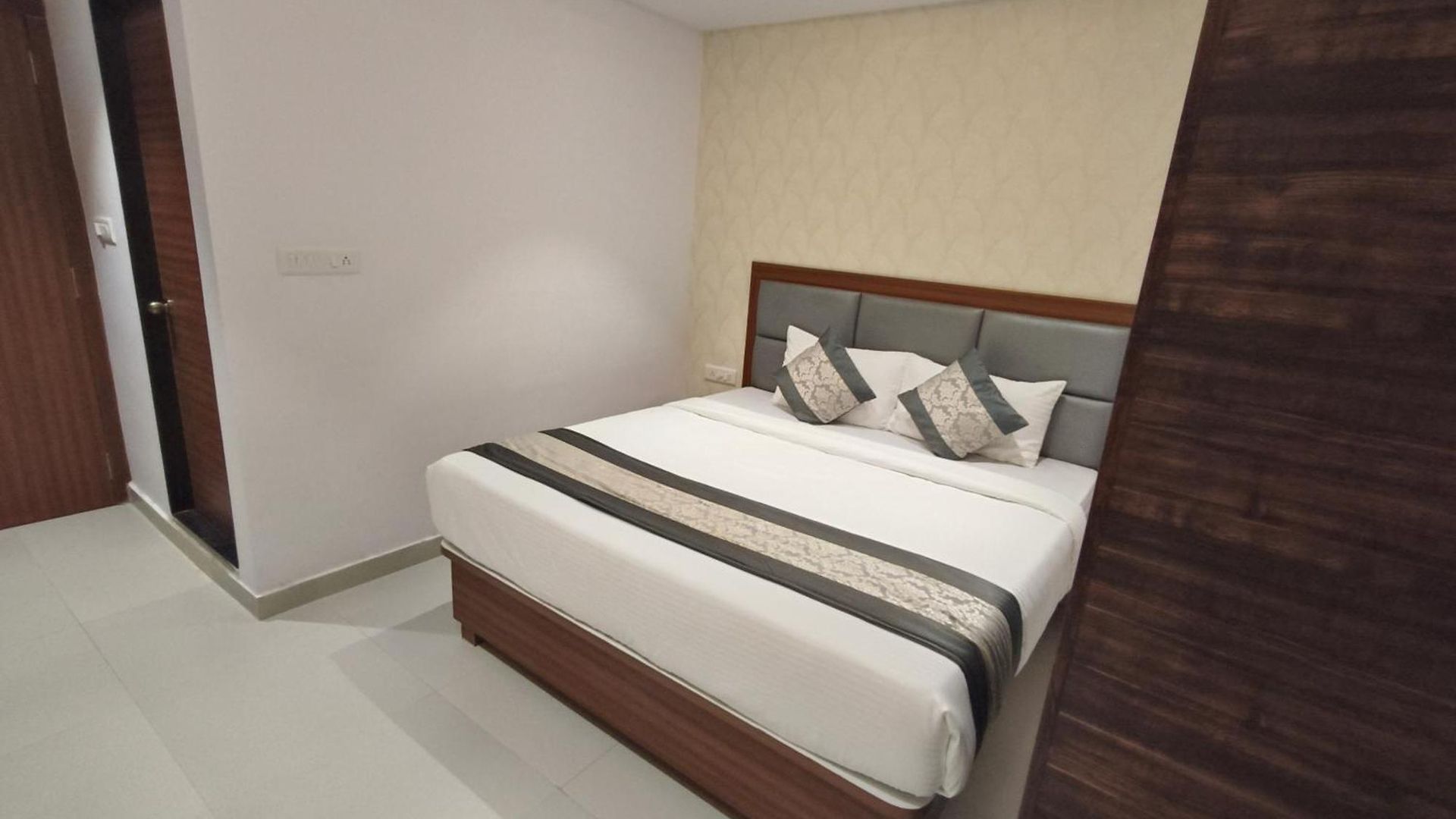 Morya Residency Parel
