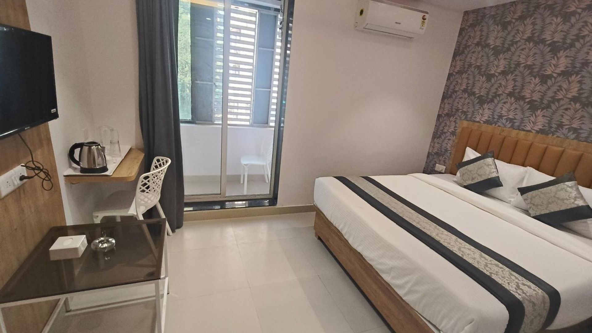 Morya Residency Parel Hotel Mumbai