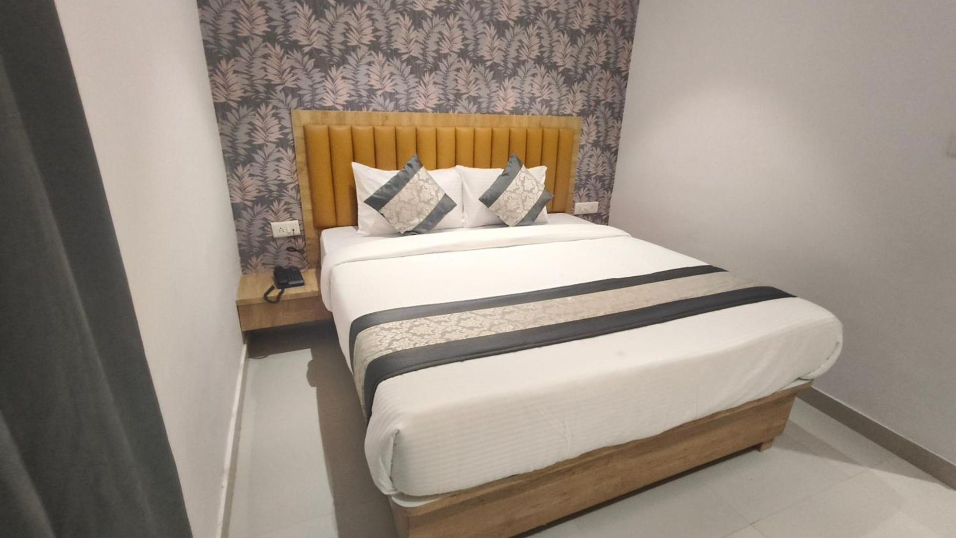 Morya Residency Parel Hotel