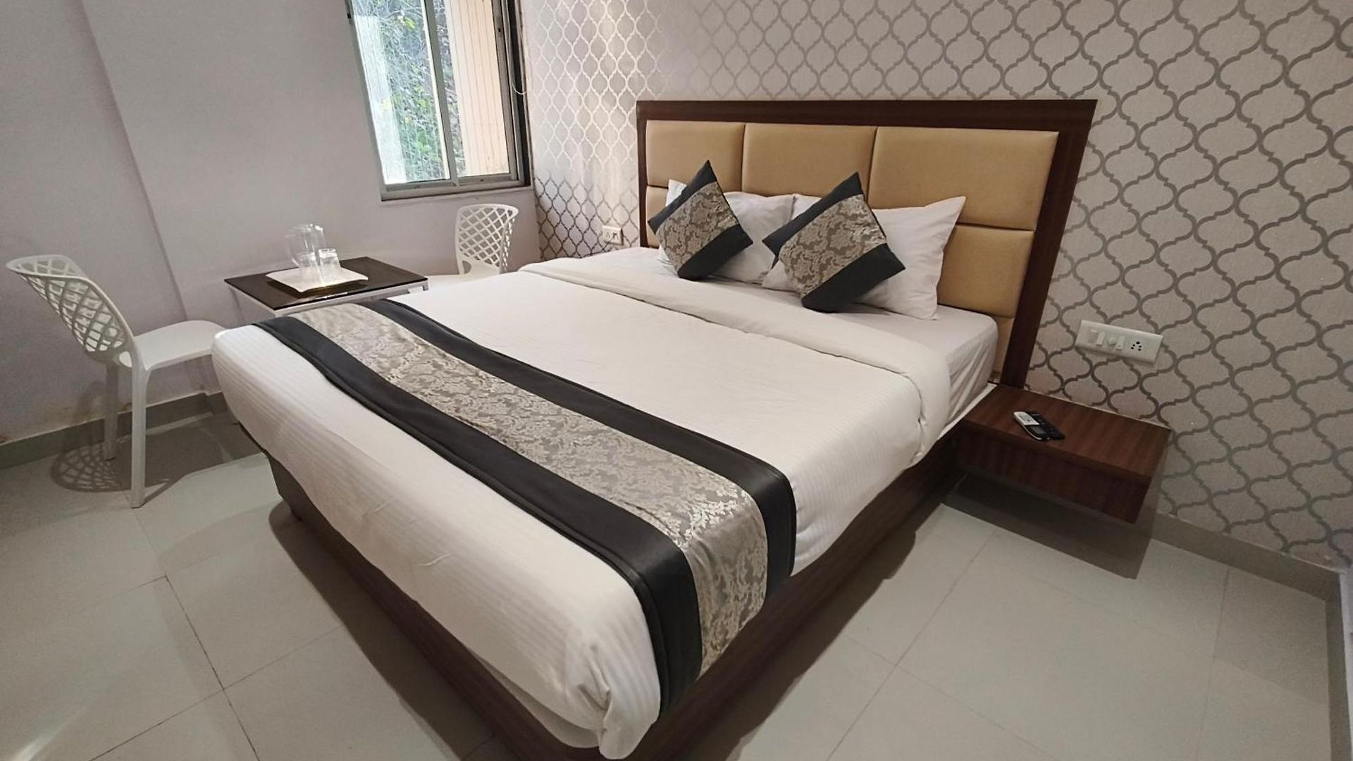 Hotel Morya Residency Parel