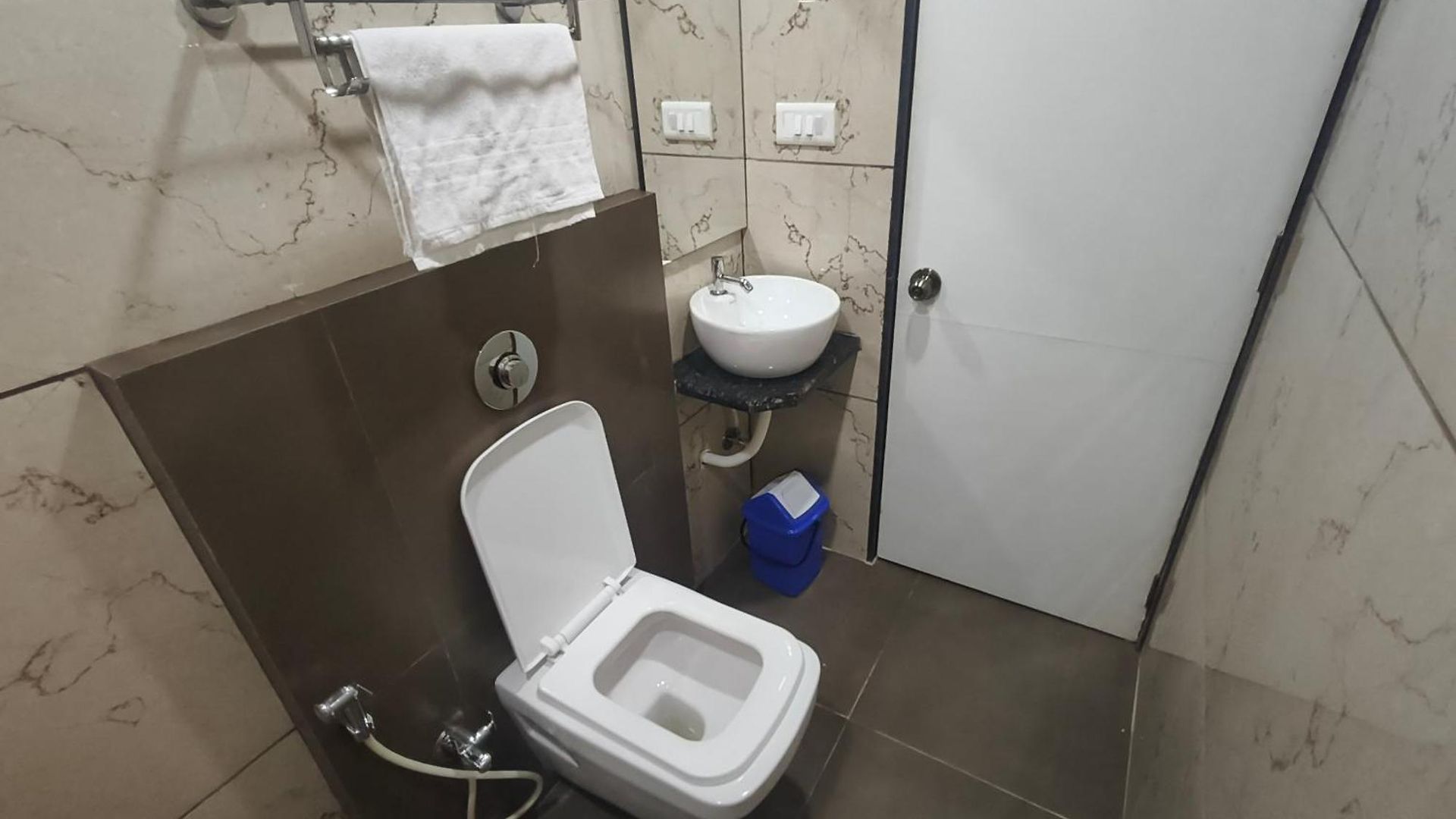 Hotel Morya Residency Parel Mumbai
