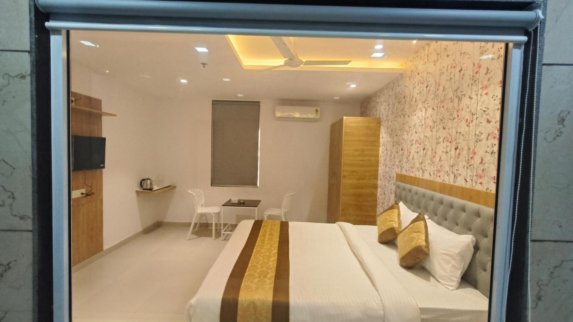 Hotel Morya Residency Parel