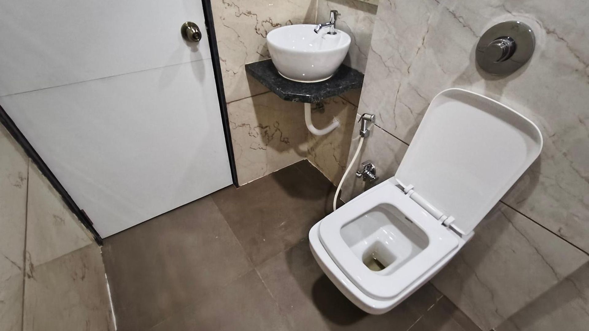 Hotel Morya Residency Parel 2*