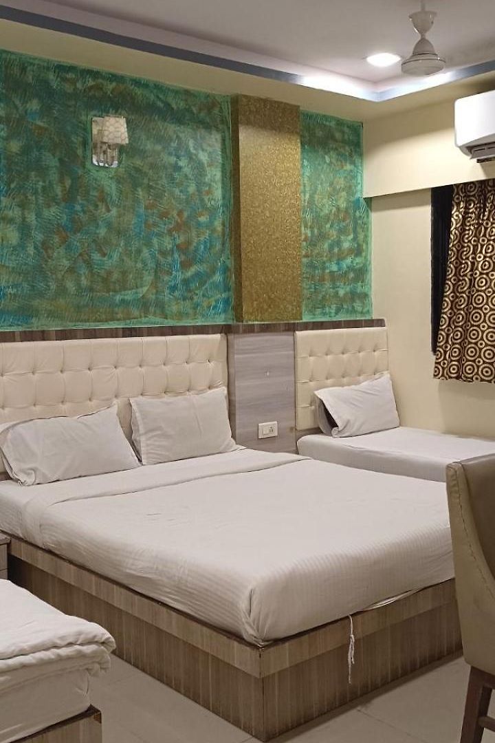 Hotel Golden Park Near Nesco Mumbai