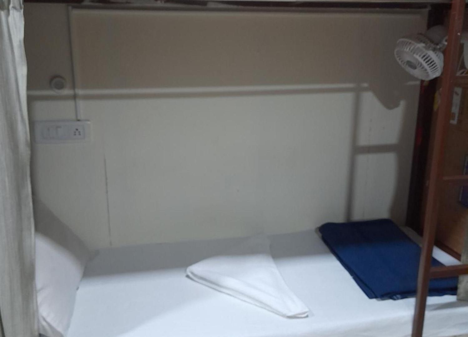 Hostel Afreen Ac Mumbai