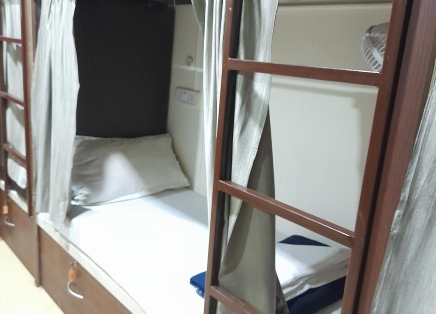 Hostel Afreen Ac Mumbai
