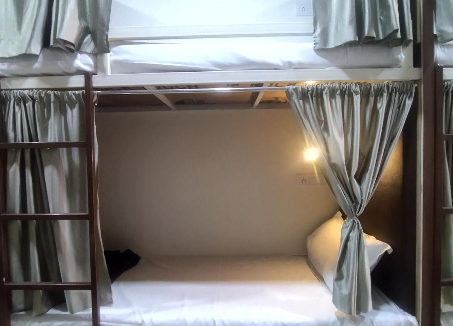 Afreen Ac Hostel Mumbai