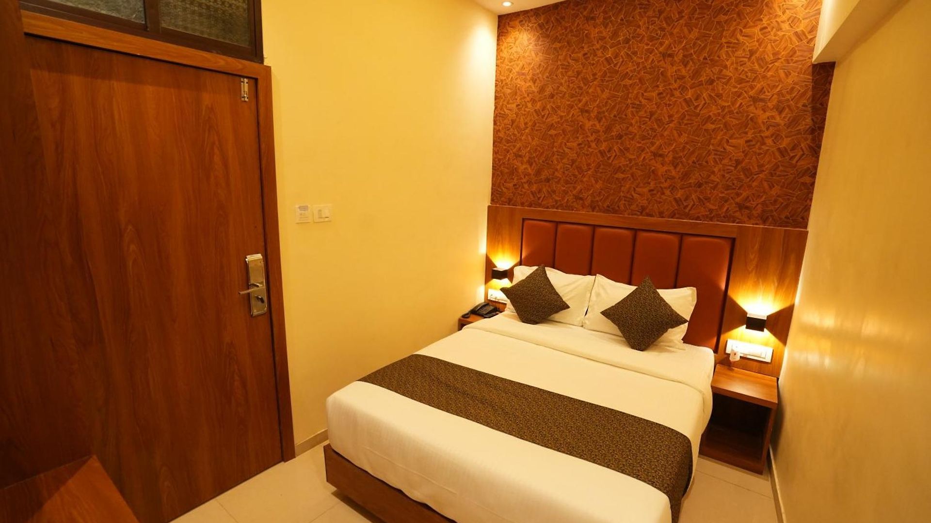 Boston Hotel Mumbai