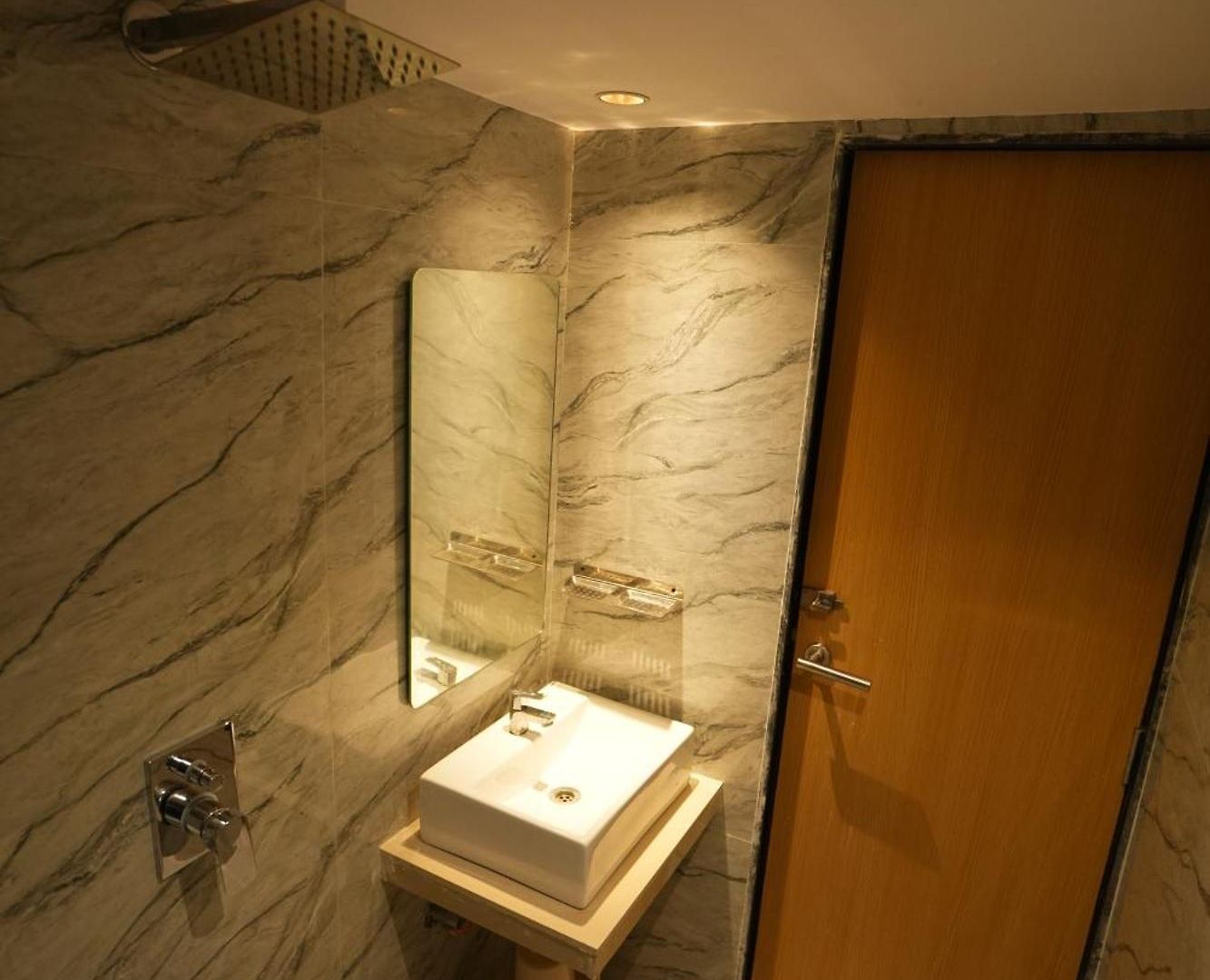 Hotel Boston 2*