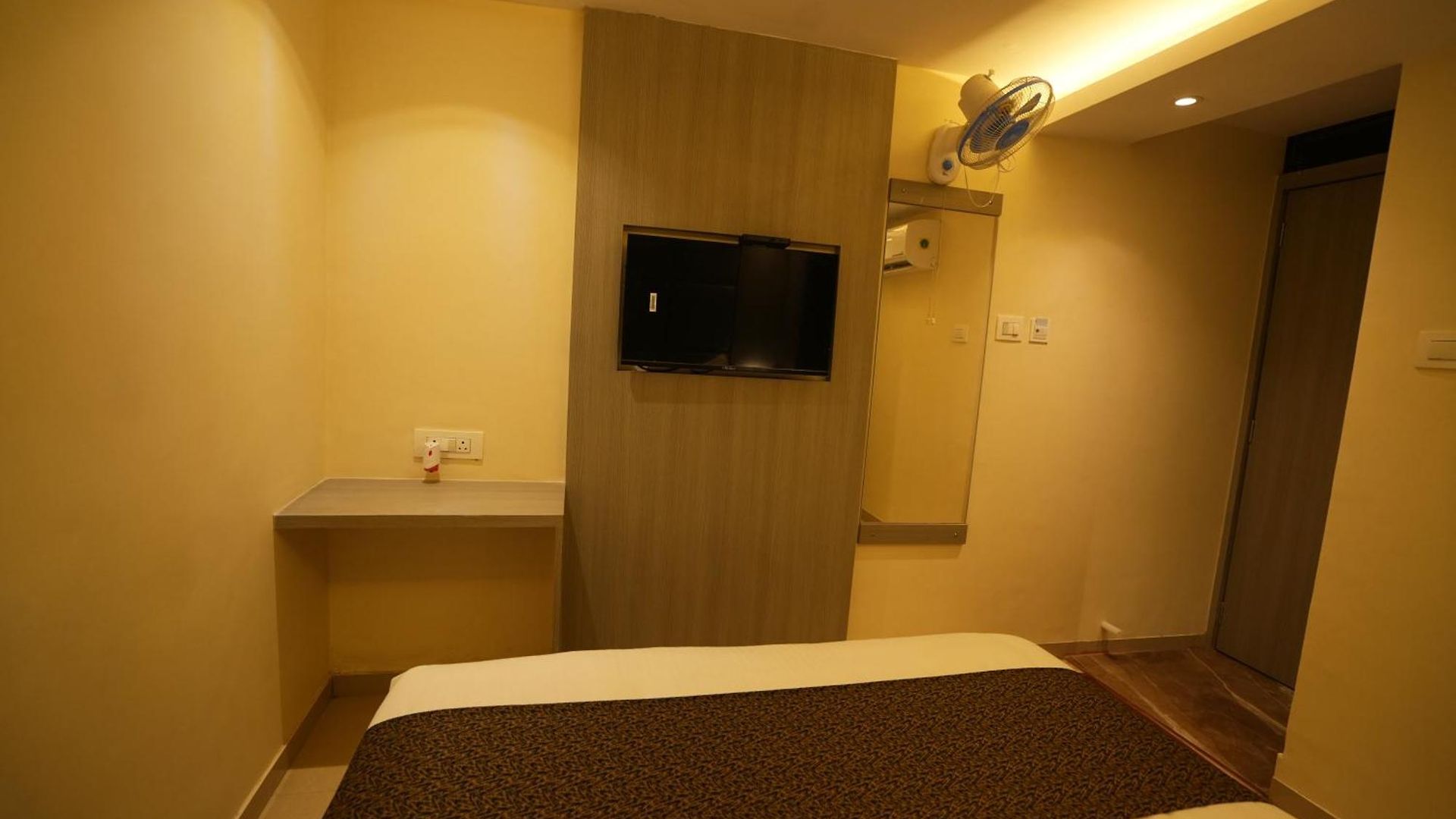 Boston Mumbai