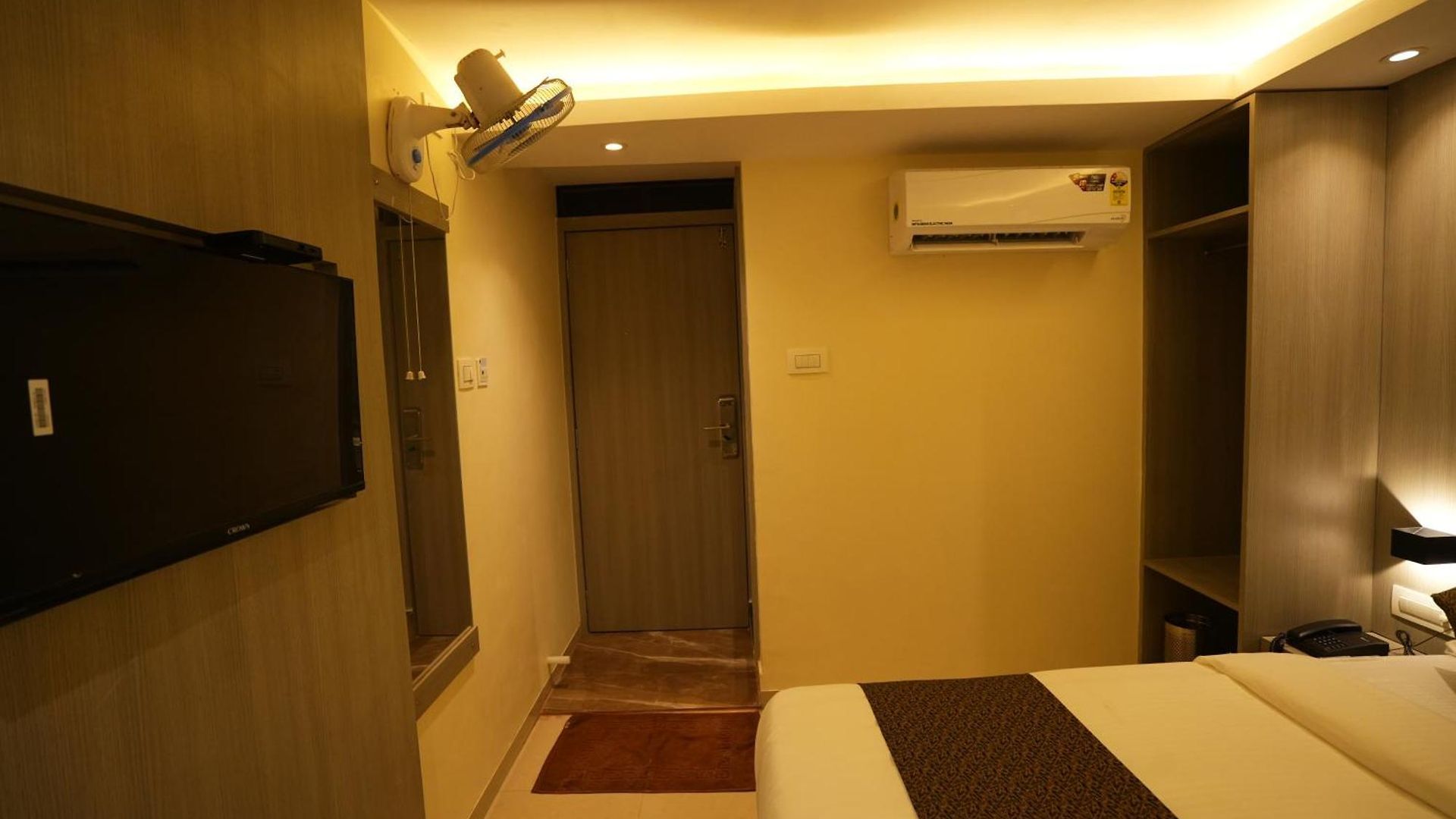 Boston Hotel Mumbai