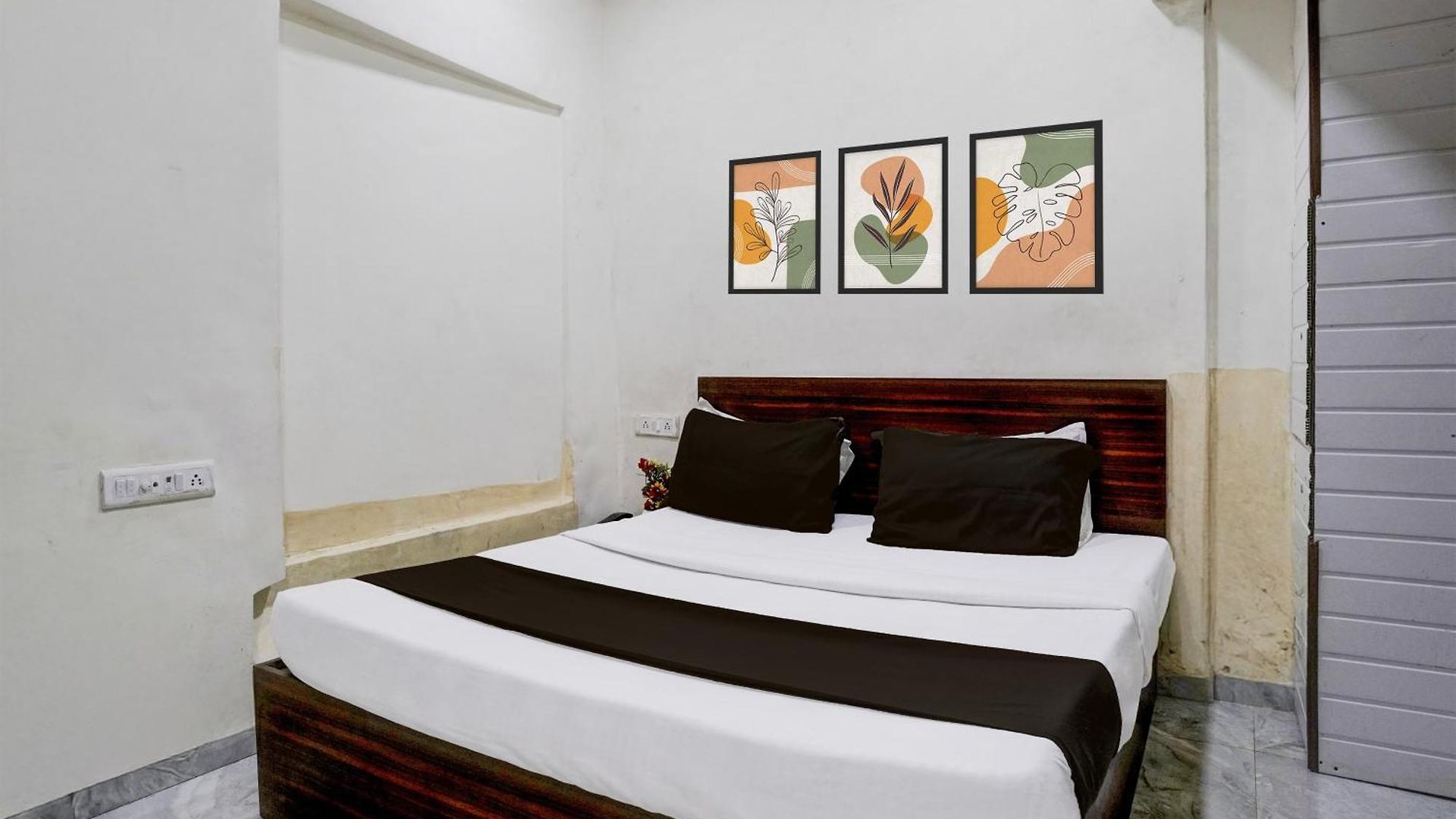 Hotel O Grand Mumbai