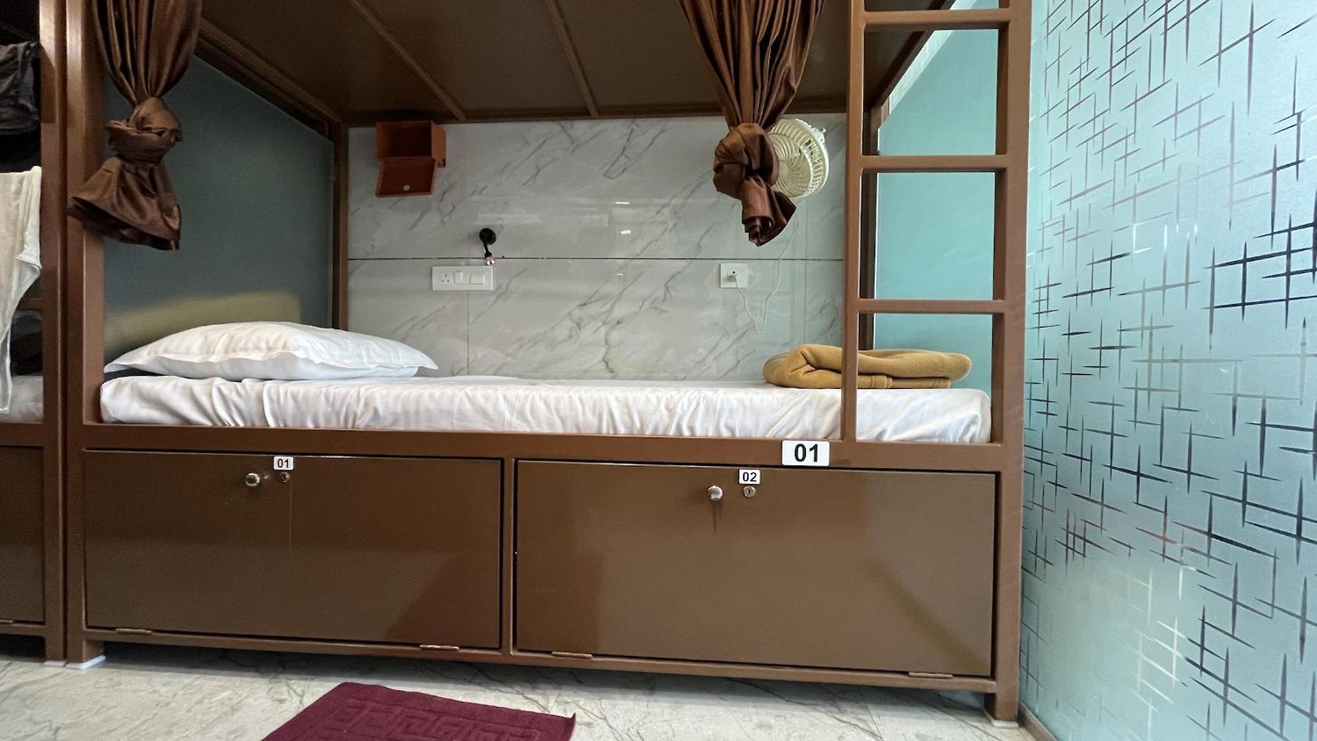 Apex Andheri - Near Airport And Marol Metro Station Apartment