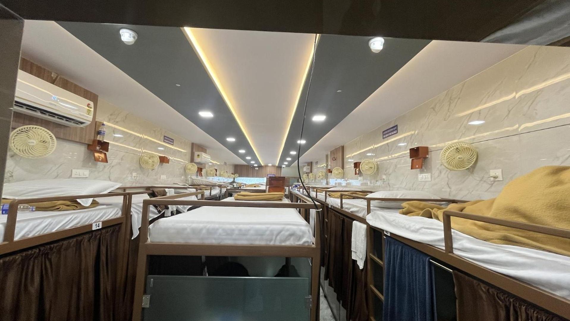 Apex Andheri - Near Airport And Marol Metro Station Apartment Mumbai