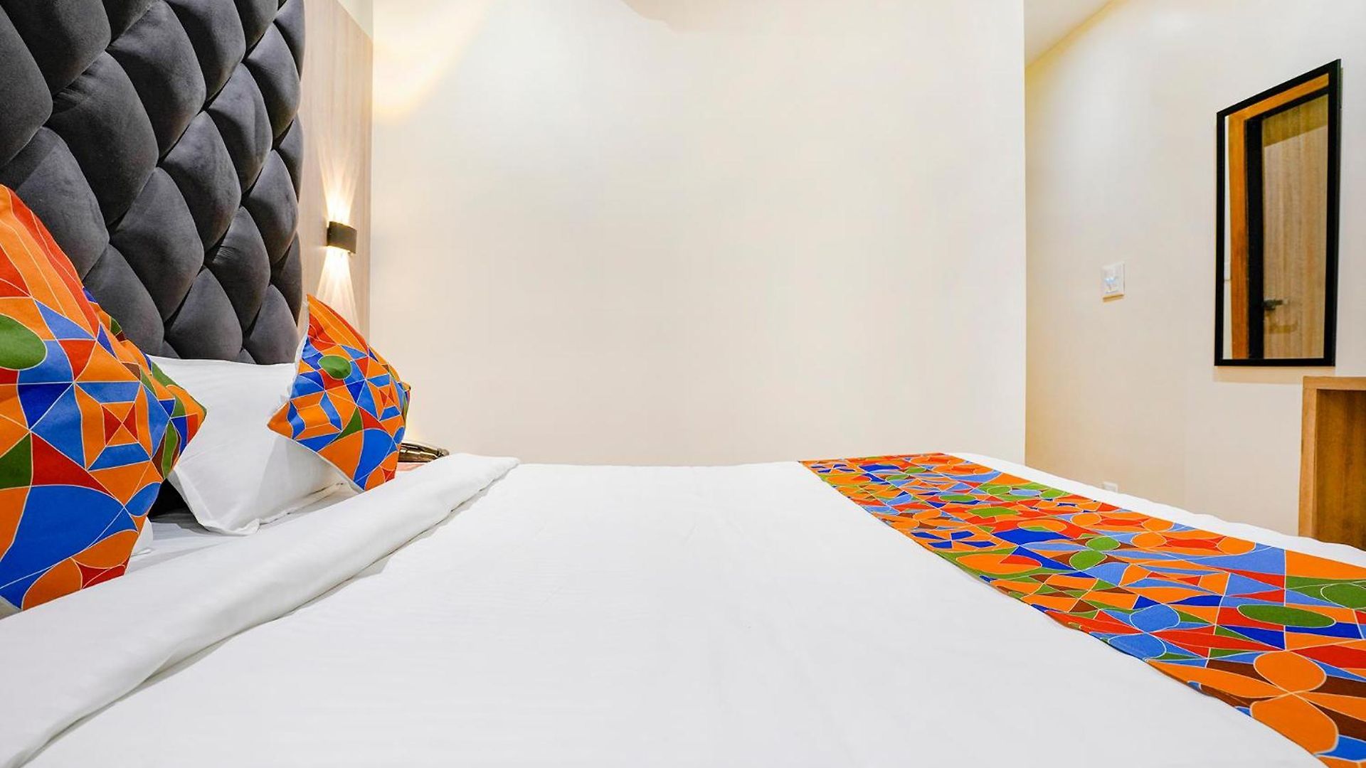 Hotel Riza International Nesco Goregaon 3*