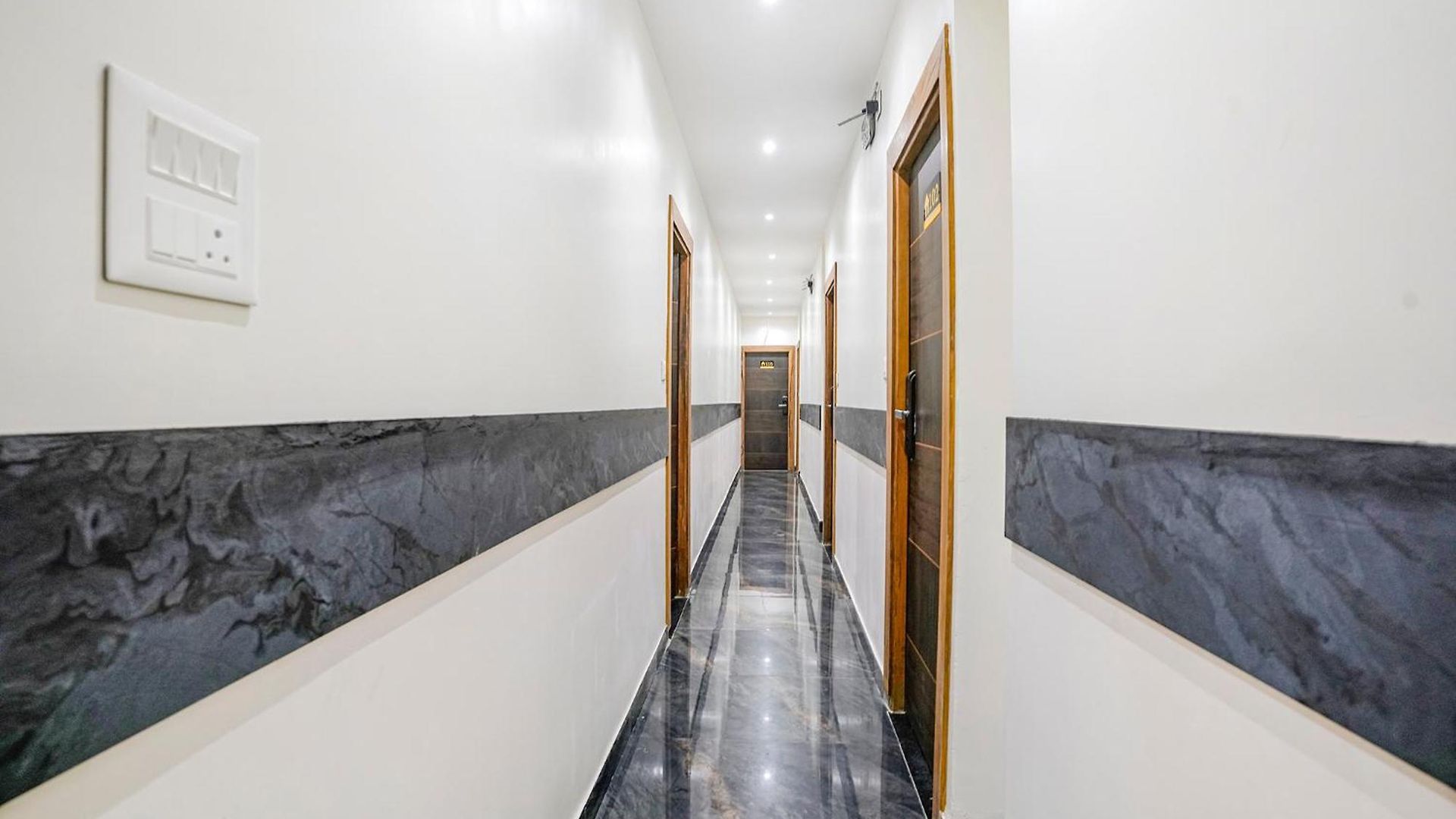 Hotel Riza International Nesco Goregaon
