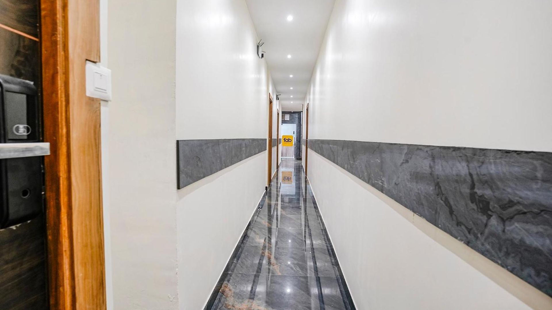 Riza International Nesco Goregaon Hotel 3*