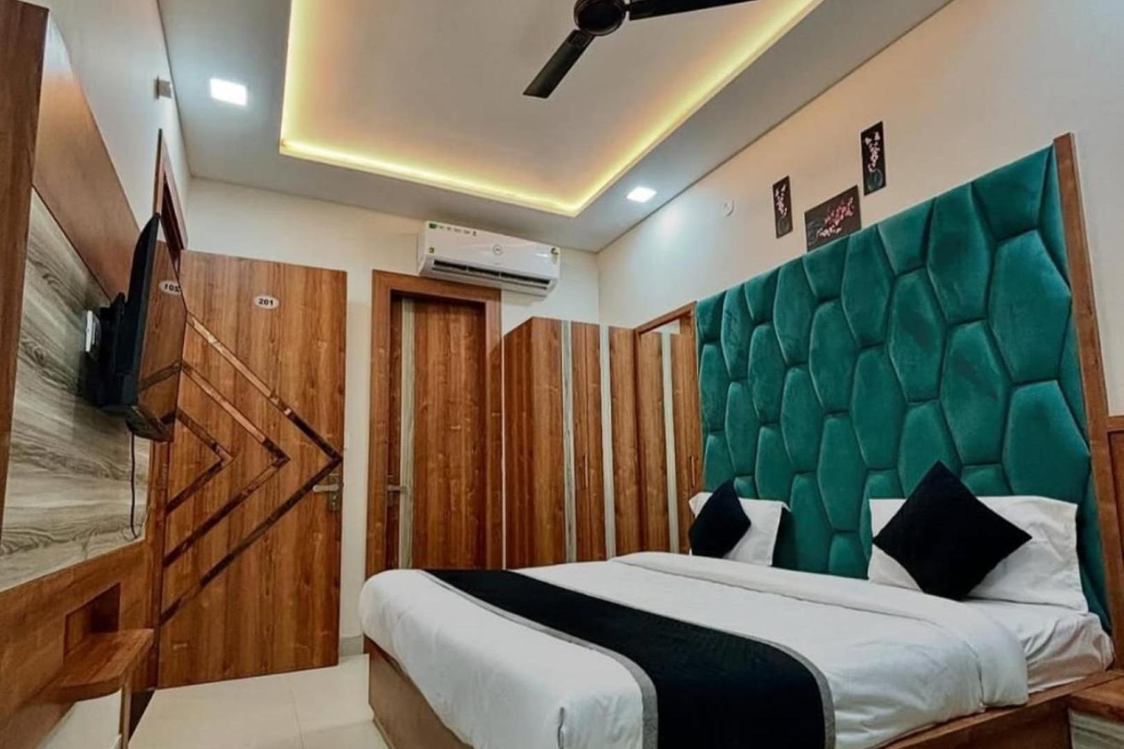 Hotel Blue Terminal *