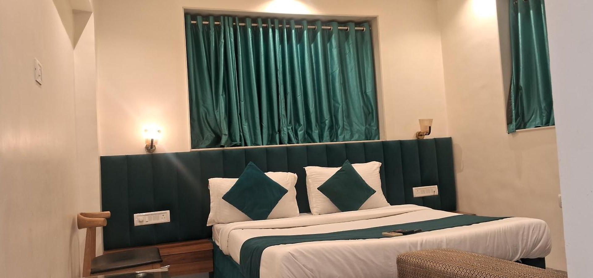 Shine Hospitality Group Hotel
