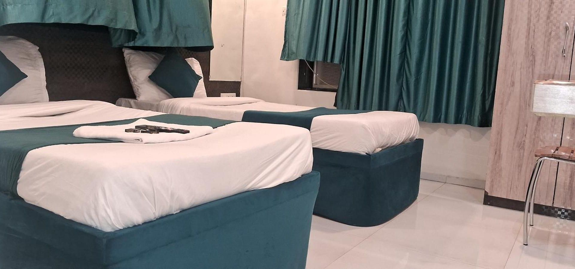 Shine Hospitality Group Hotel 3*