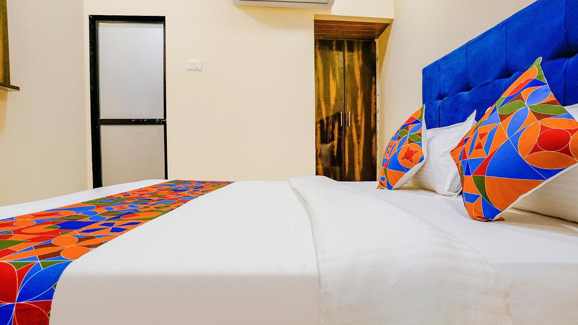 Hotel Fabexpress Kurla - Nr Bkc