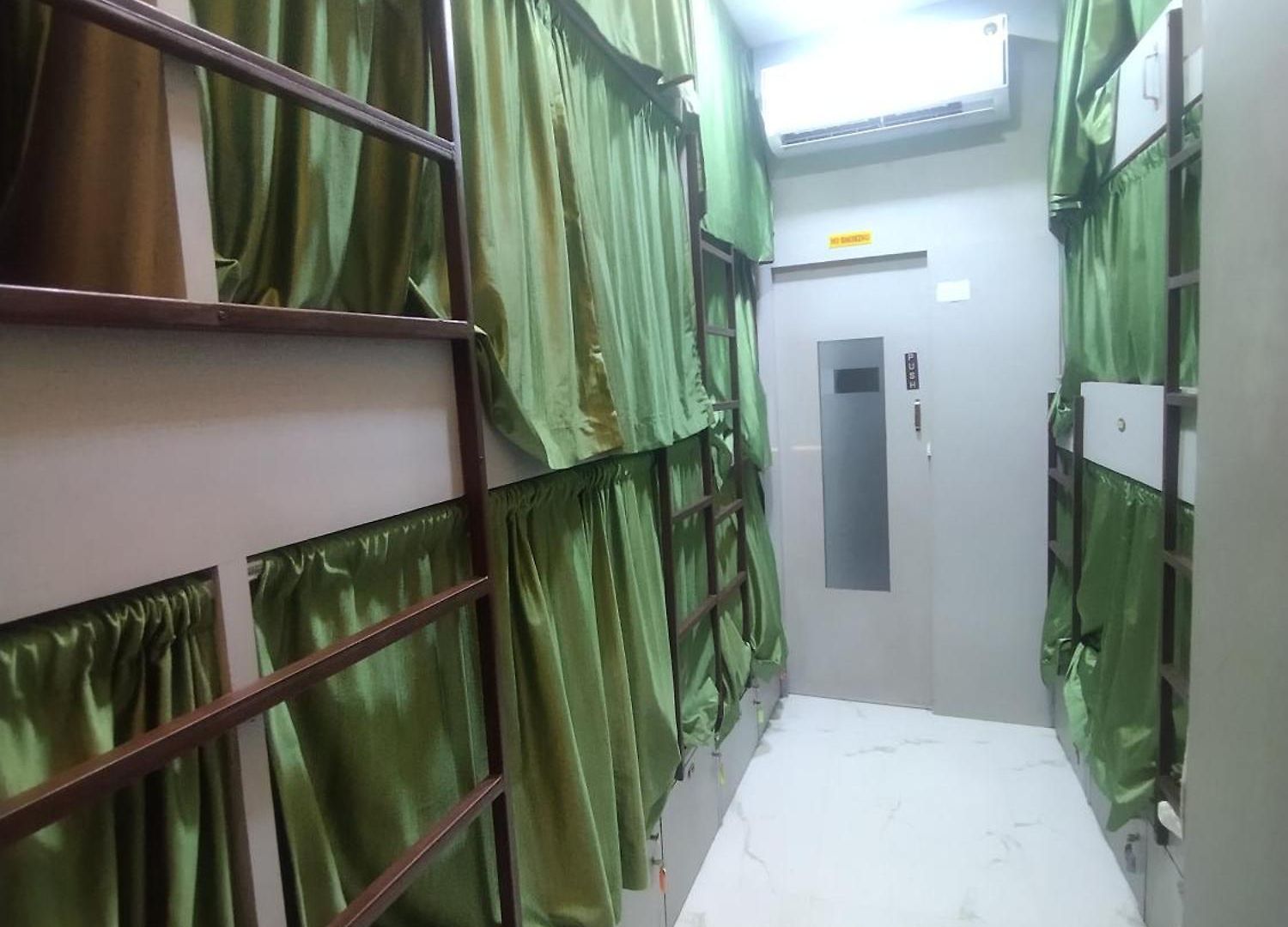 Noor Sakinaka Hostel