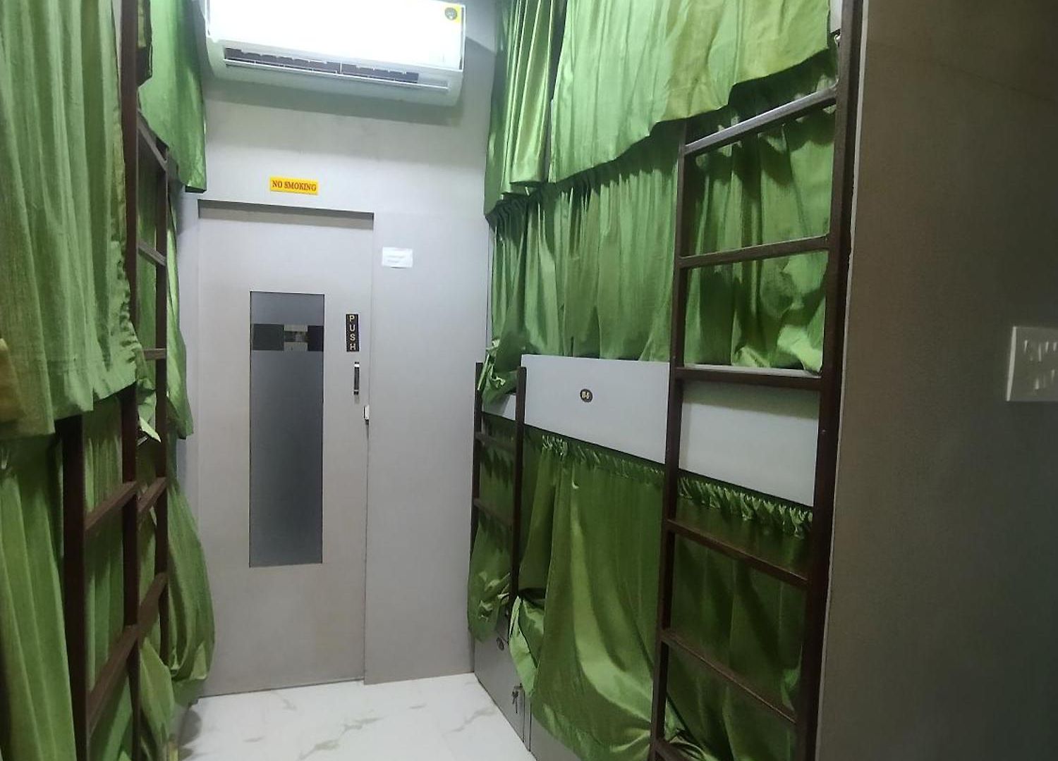 Hostel Noor Sakinaka