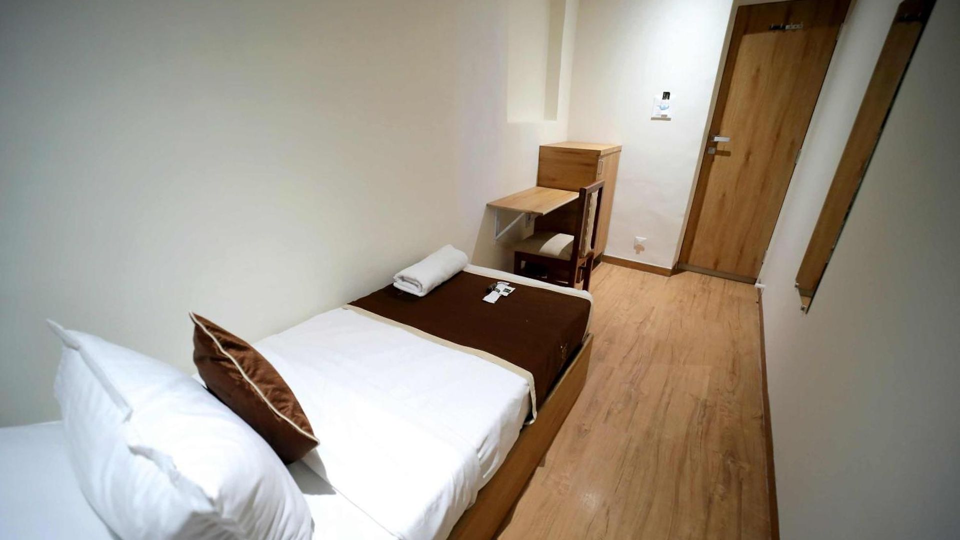 Hostel Cabinstay-airport
