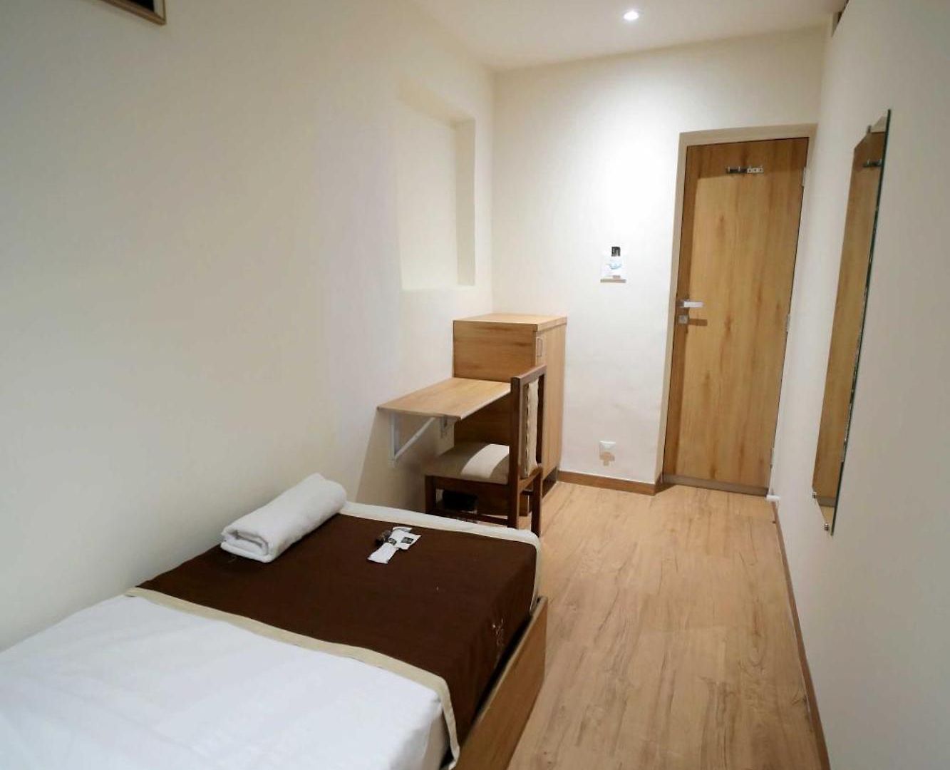 Hostel Cabinstay-airport *