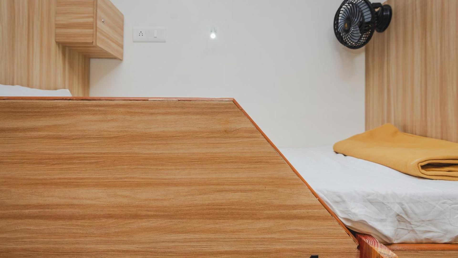 Capsule hotel Sahara Stay-near Nesco Exhibition Centre