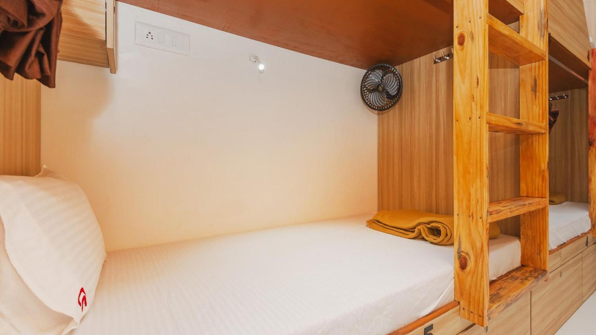 Sahara Stay-near Nesco Exhibition Centre *