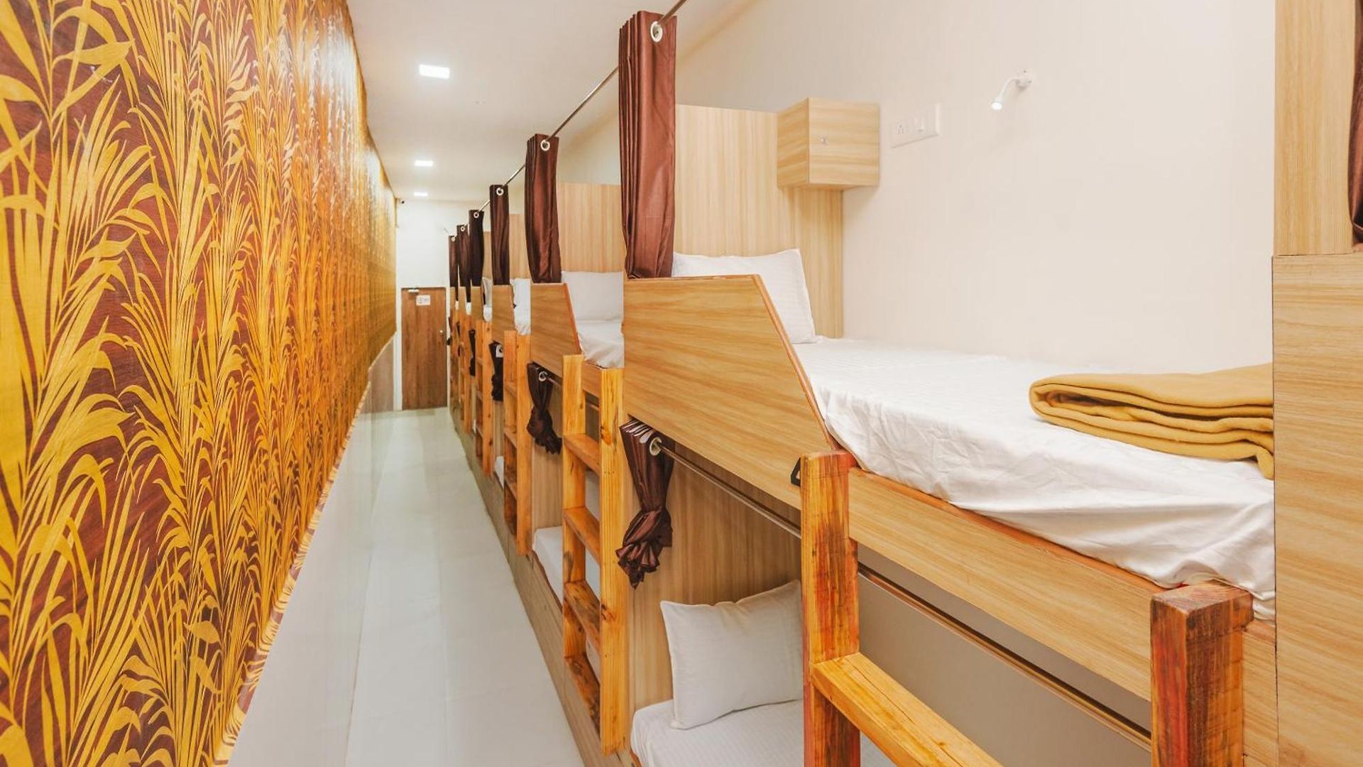 Sahara Stay-near Nesco Exhibition Centre * Mumbai