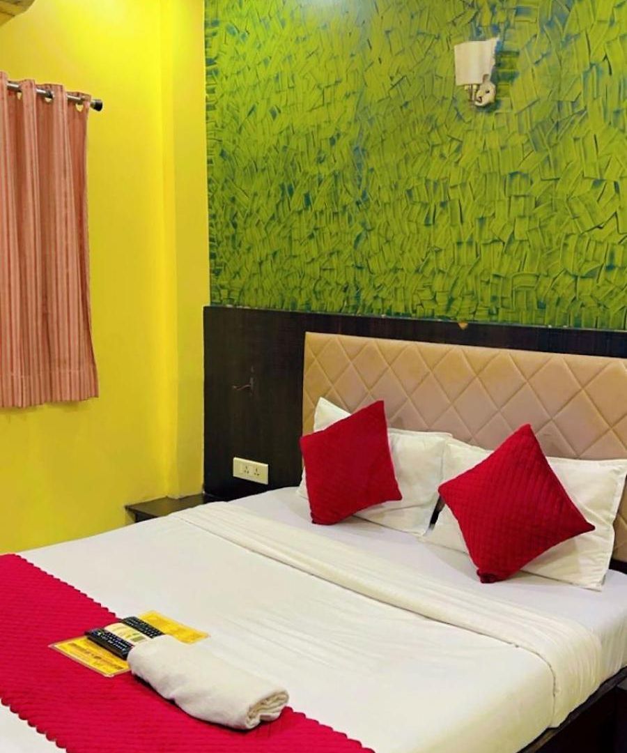 Avenue Near T-2 International Airport 3*
