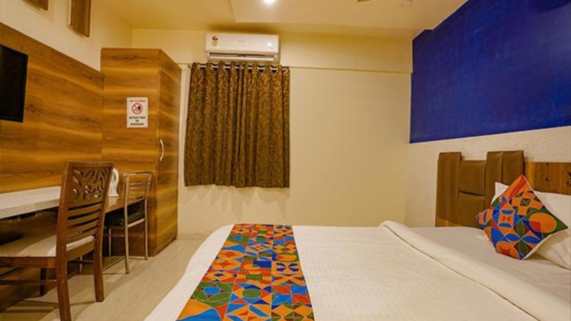 Hotel Fabhotel Veera Residency - Nr Airport 3*