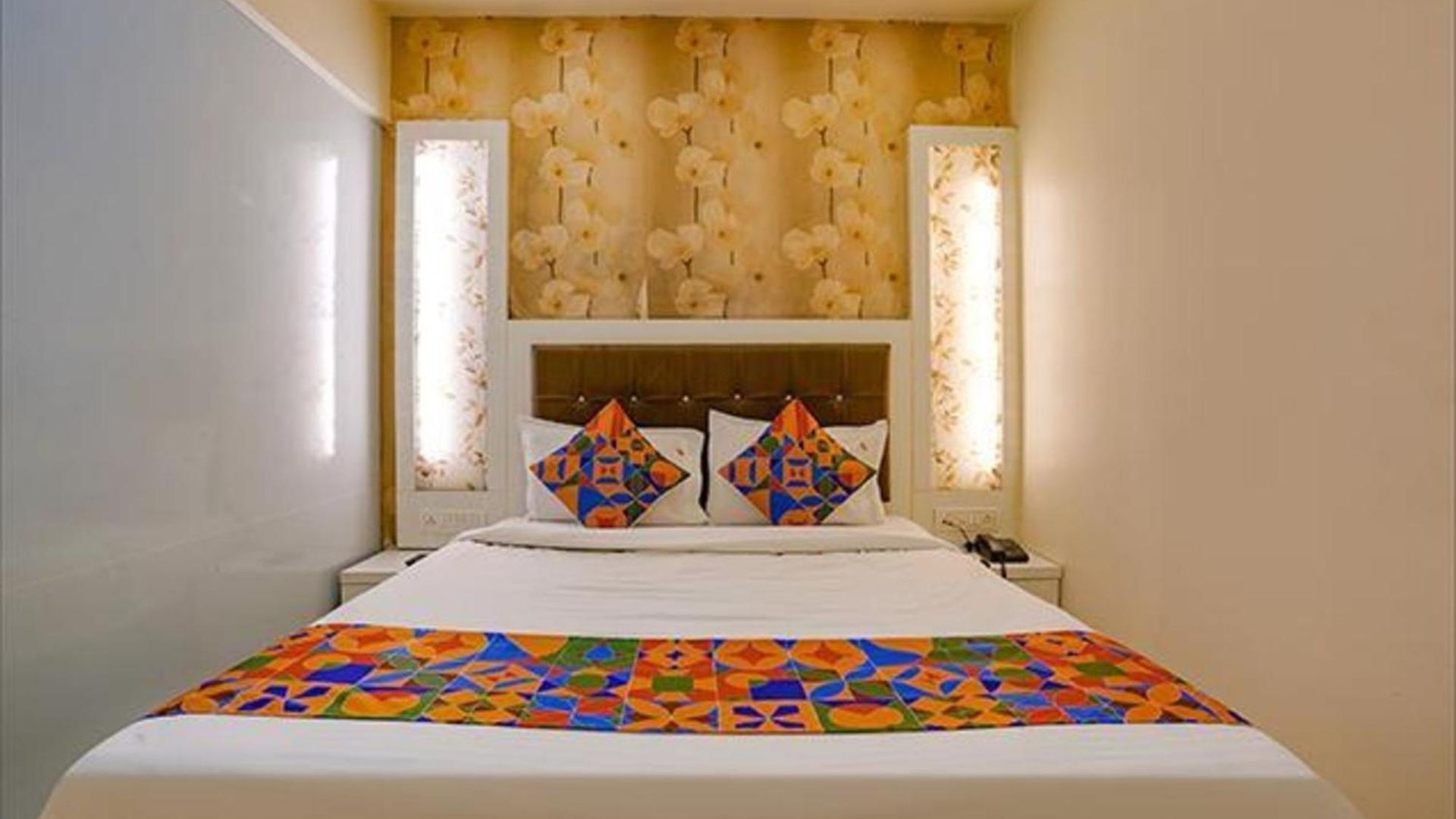 Hotel Fabhotel Veera Residency - Nr Airport Mumbai