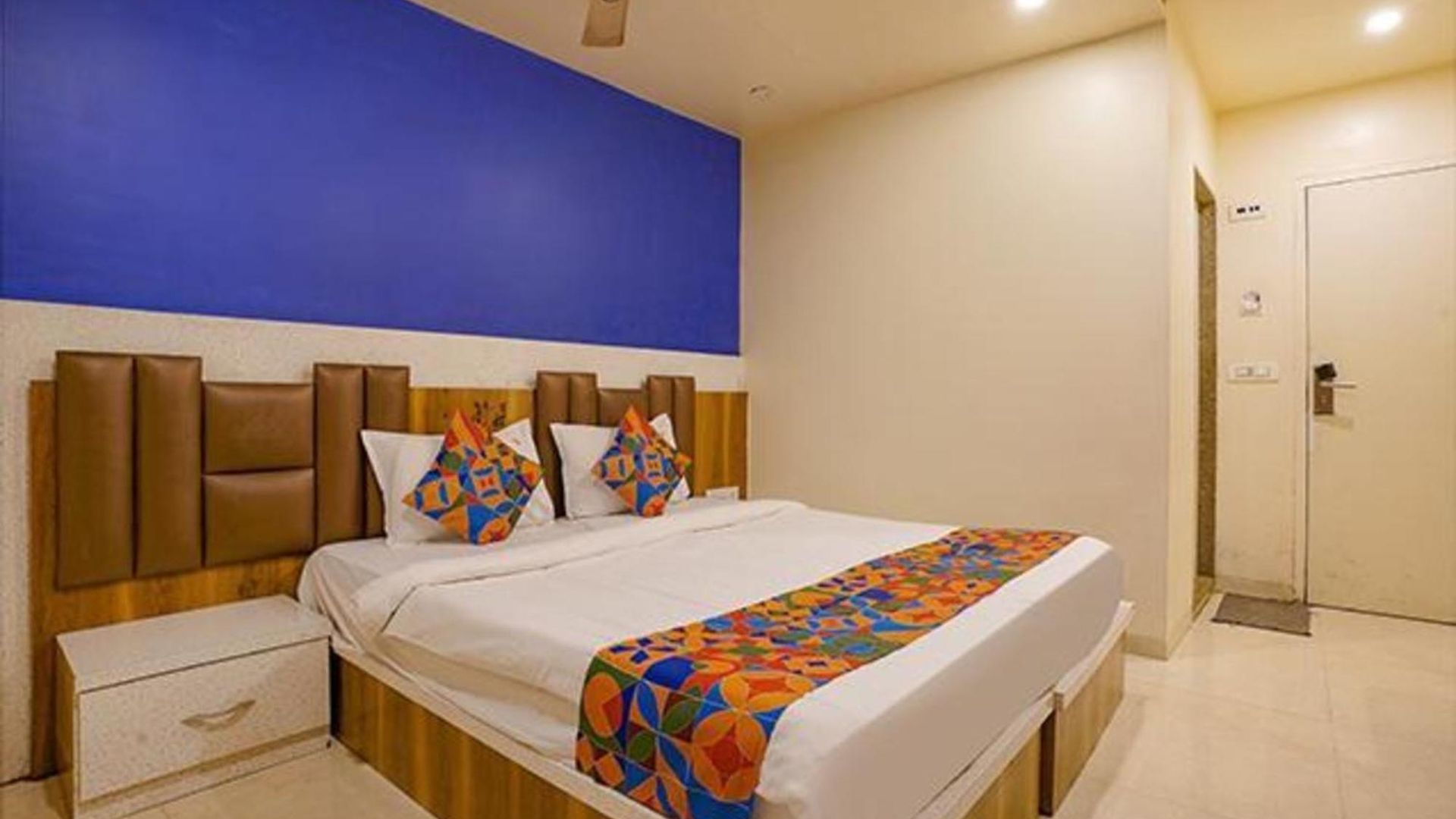 Hotel Fabhotel Veera Residency - Nr Airport Mumbai