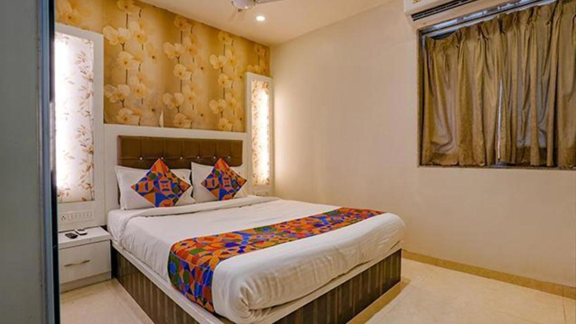 Hotel Fabhotel Veera Residency - Nr Airport 3*