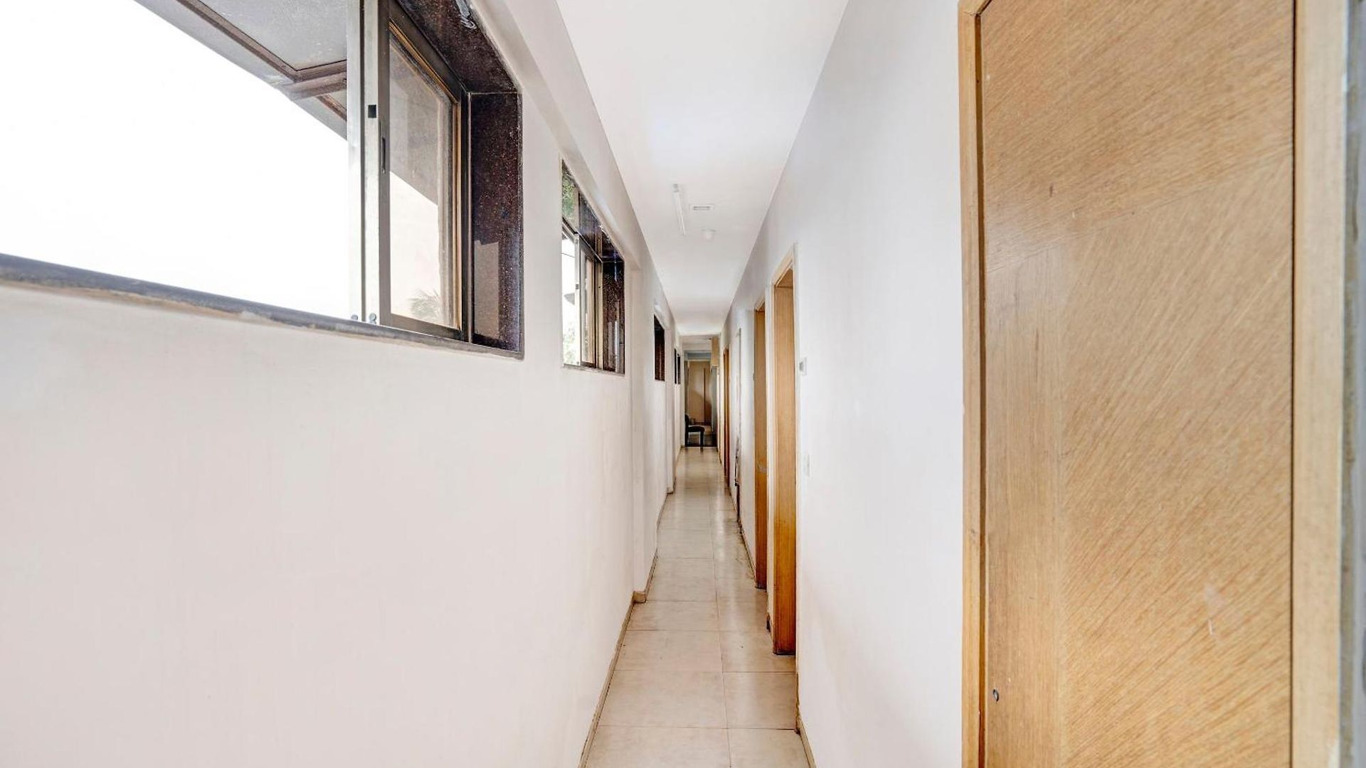 Hotel O Delight Near Andheri Railway Station
